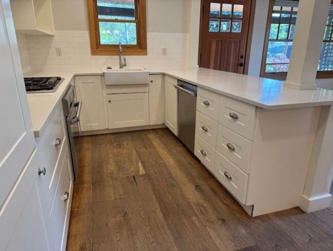Building Photo - Downtown Bend Bungalow