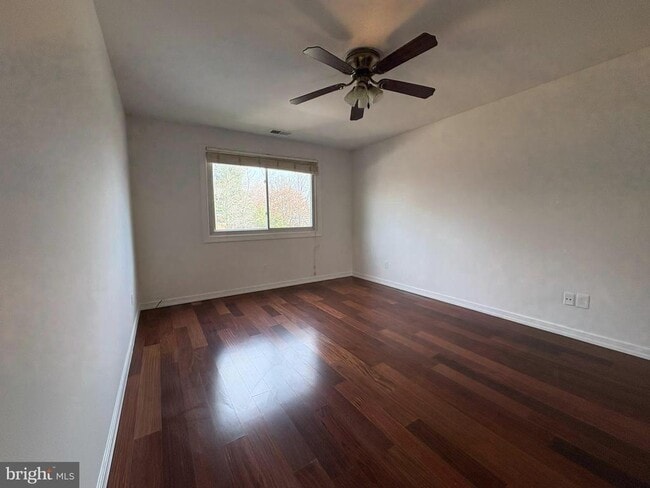 Building Photo - 6317 Pearce Ave