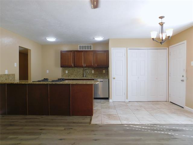 Building Photo - 5236 Nash Dr