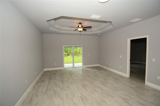 Building Photo - 17 Zoeller Ct