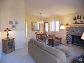 Building Photo - 1 Bedroom in McCloud!  2 Blocks from Incli...