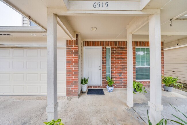 Building Photo - 6515 Autumn Thistle Dr