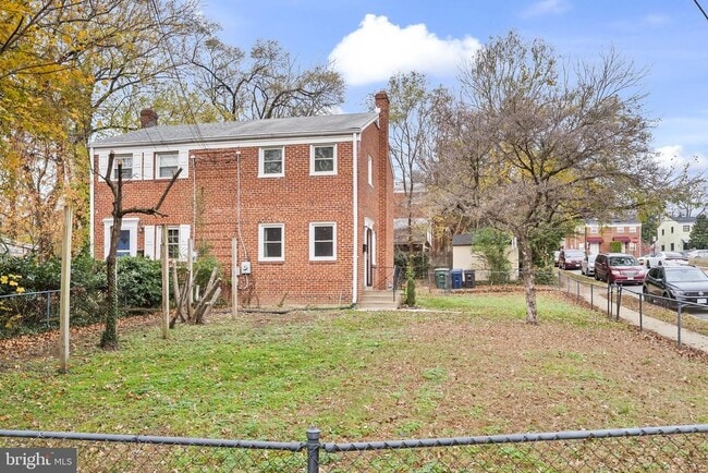 Building Photo - 4332 Utica Ave