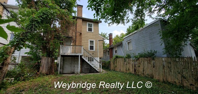 Building Photo - Spacious 3+ Bedroom Home in East Price Hill – Finished Basement & Large Backyard!
