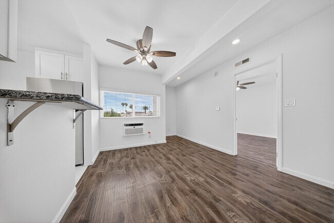 Interior Photo - 2231 Hauser Blvd