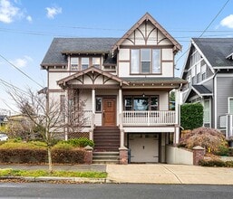 Building Photo - 5103 NE 7th Ave