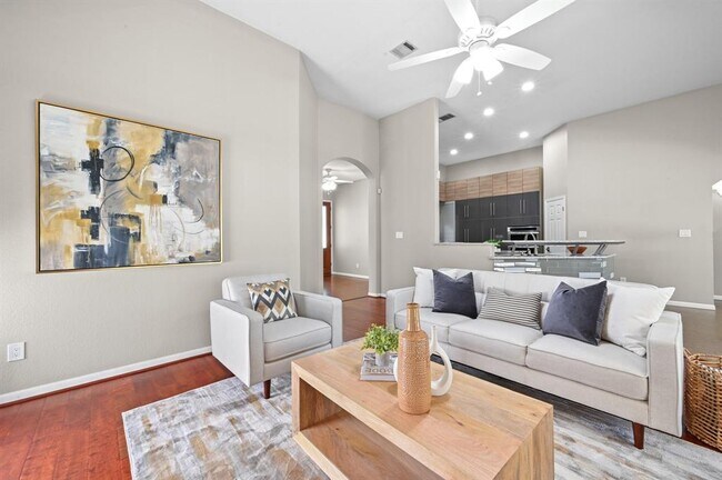 Building Photo - 905 Hunter's Creek Dr