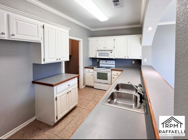 Building Photo - Pleasant Grove Townhouse for rent!