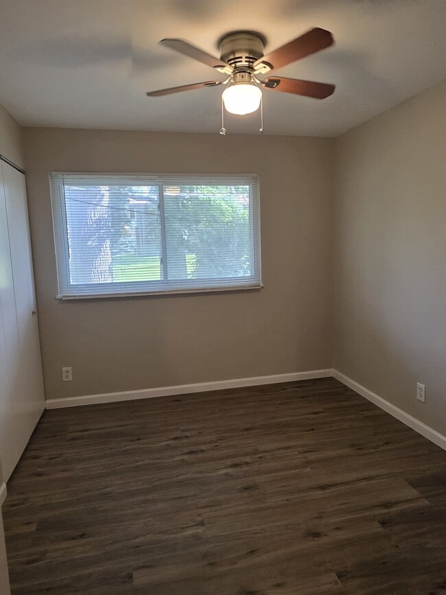 Building Photo - 2259 Ainsworth Dr