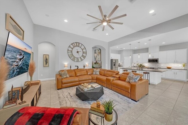 Building Photo - 13818 Moonstone Canyon Dr