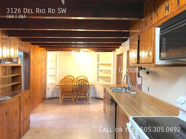 Building Photo - 3 Bedroom in Del Rio Acres/South Valley. L...