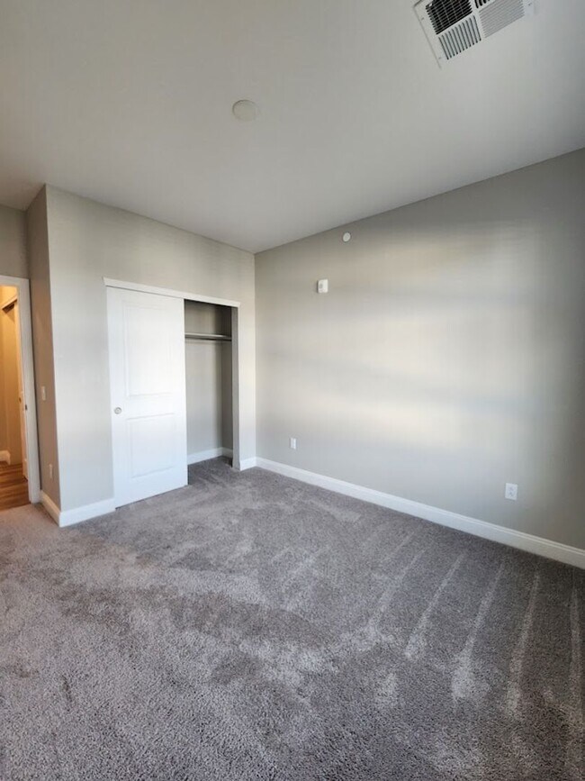 Building Photo - 9570 Accord Ln