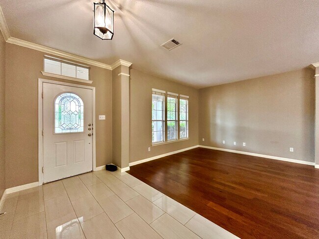 Building Photo - 13012 Kenswick Dr