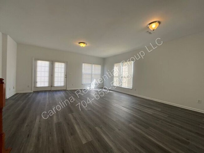 Building Photo - 15709 Castle Watch Ave