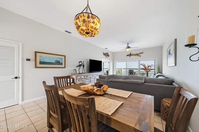 Building Photo - 75 Comares Ave