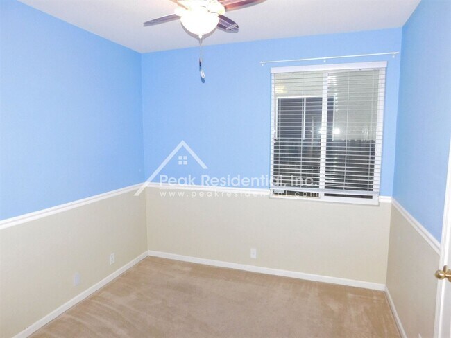 Building Photo - Wonderful 3bd/2ba Elk Grove Home with 2 Ca...