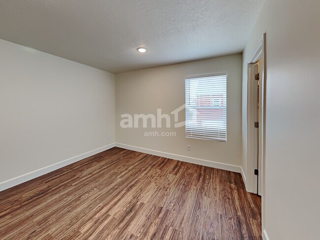 Building Photo - 6108 W Copper Hawk Dr