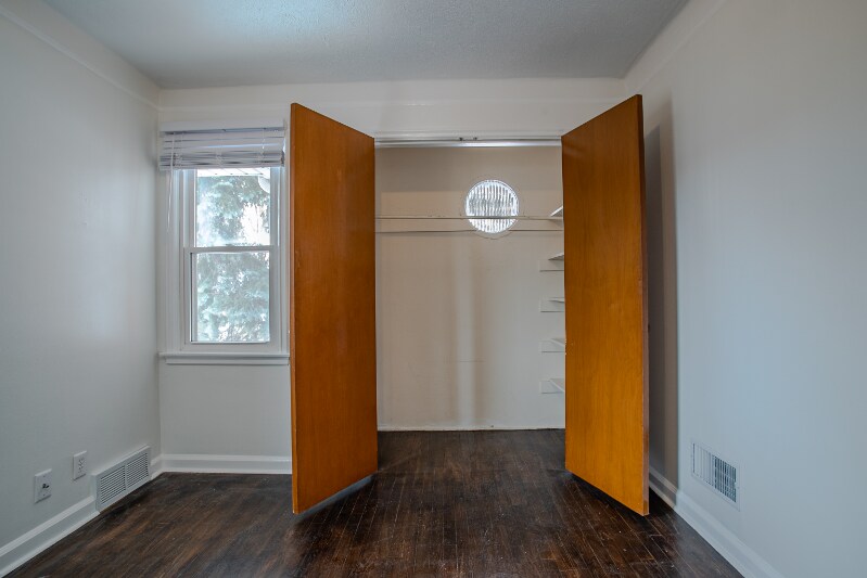 Building Photo - 4814 Erskine St