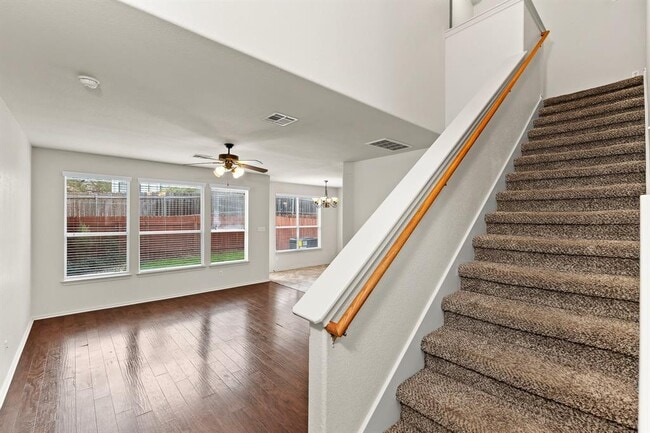 Building Photo - 2410 Great Oaks Dr