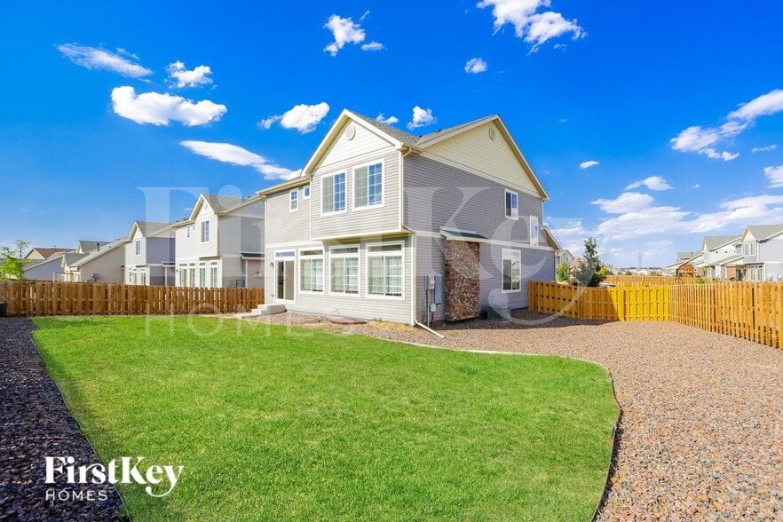 Building Photo - 26022 E Archer Dr