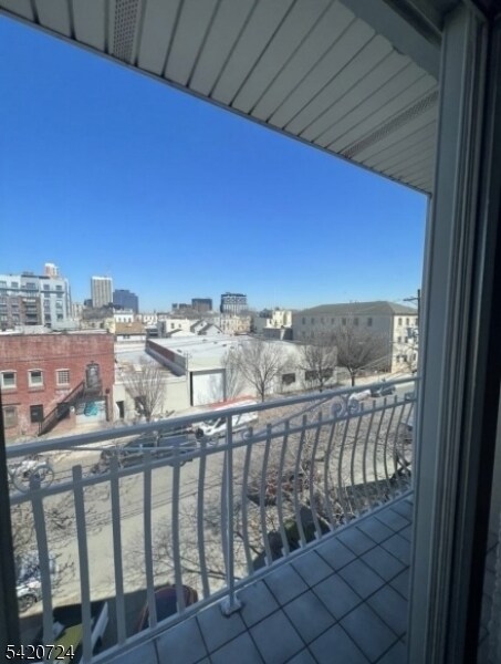 Building Photo - 28 New York Ave