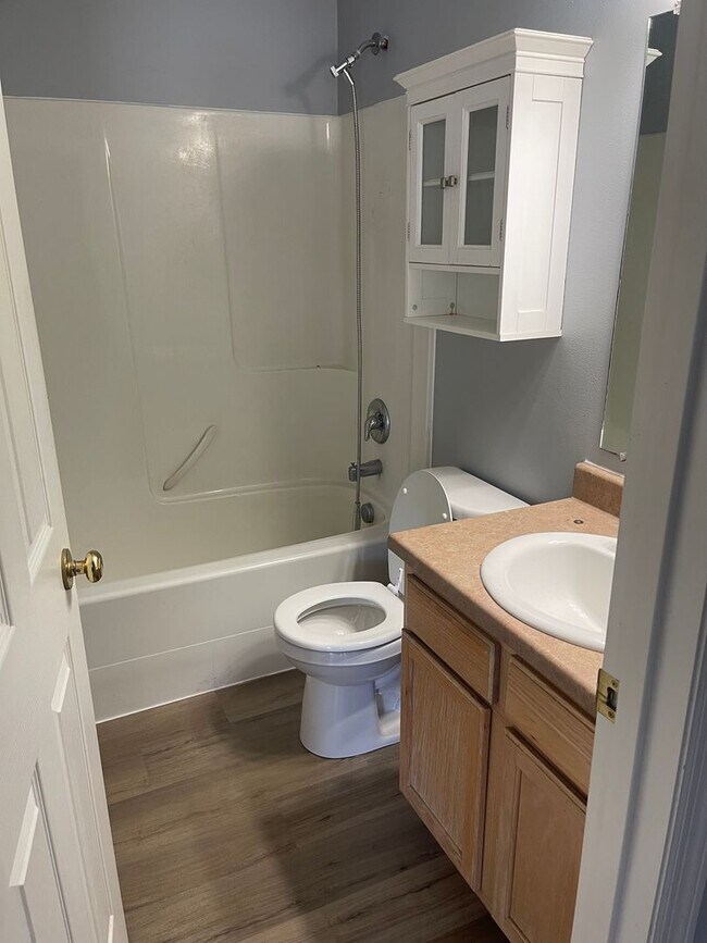 Building Photo - 741 N River Rock Dr