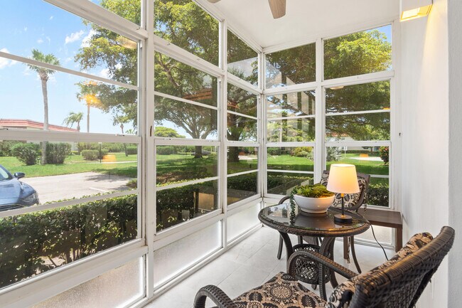 Building Photo - 69 Royal Oak Ct