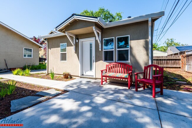 Building Photo - Beautiful Home With Stand-Alone ADU | Camb...