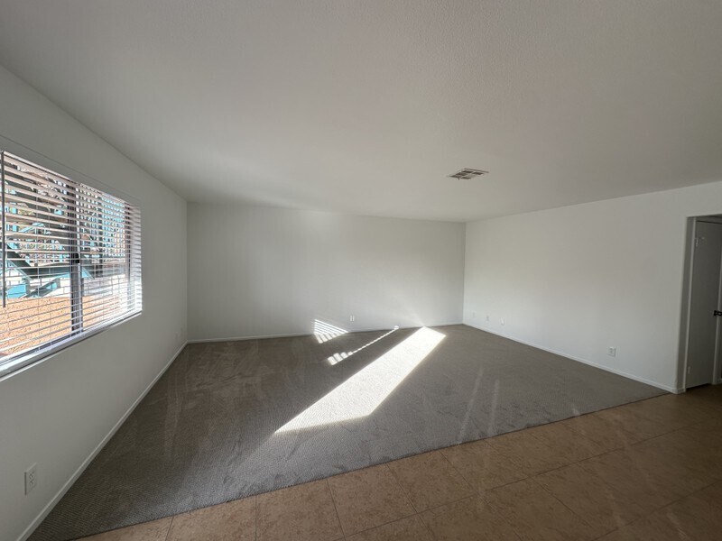 Building Photo - 874 Mesquite Springs Dr