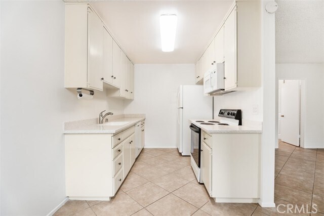 Building Photo - 531 S La Veta Park Cir