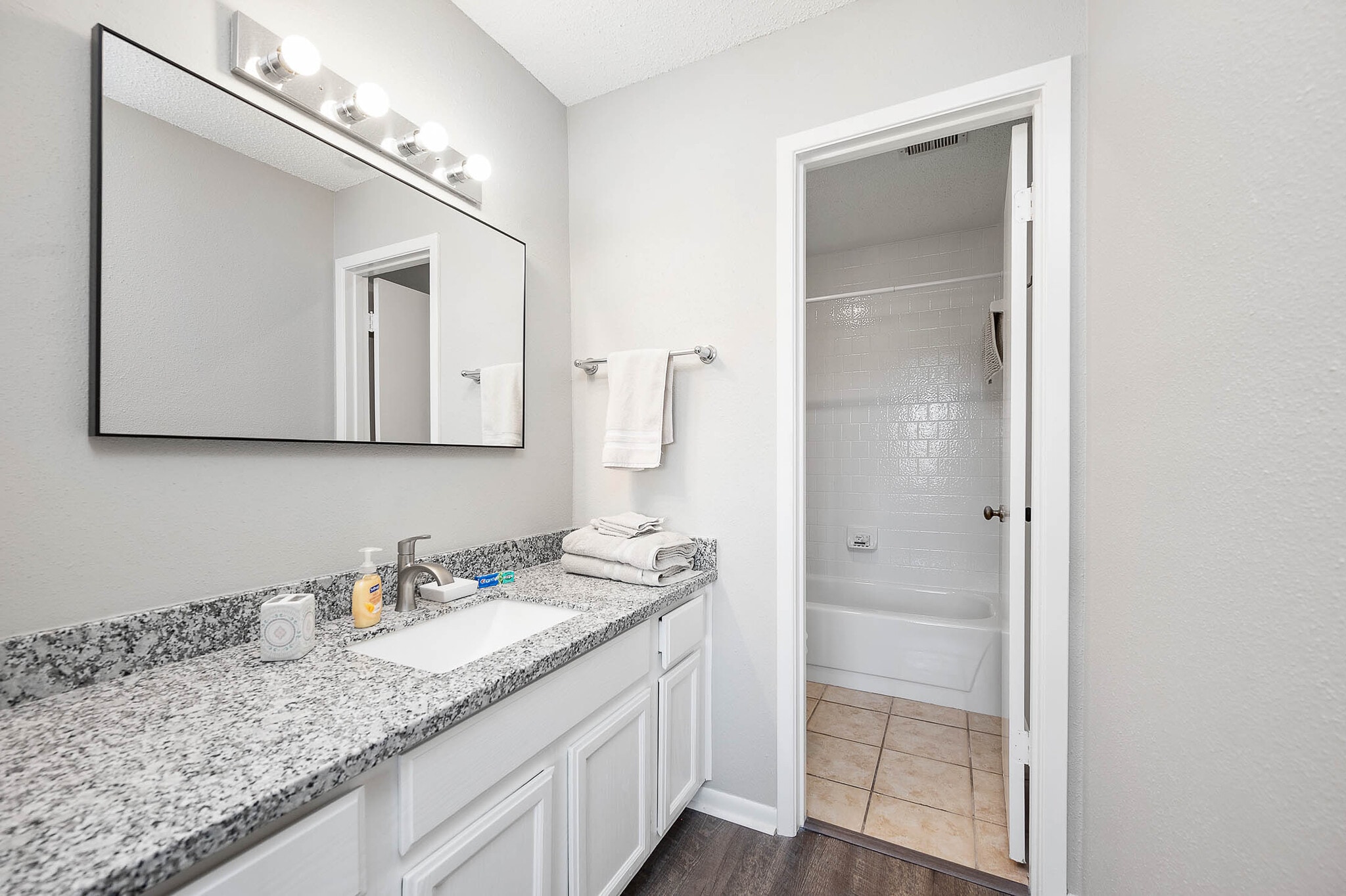 Upstairs Bathroom - 200 Pecan Dr