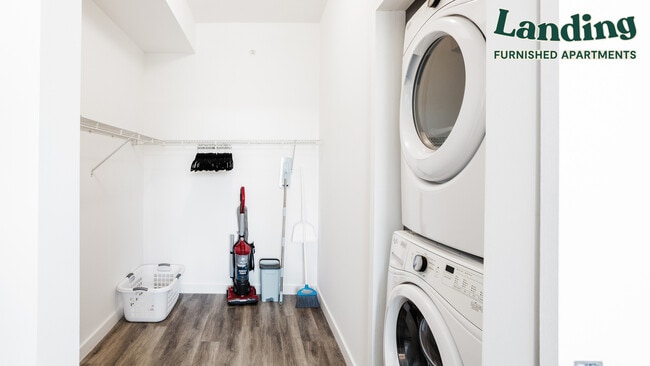 Building Photo - 1919 SE 10th Ave