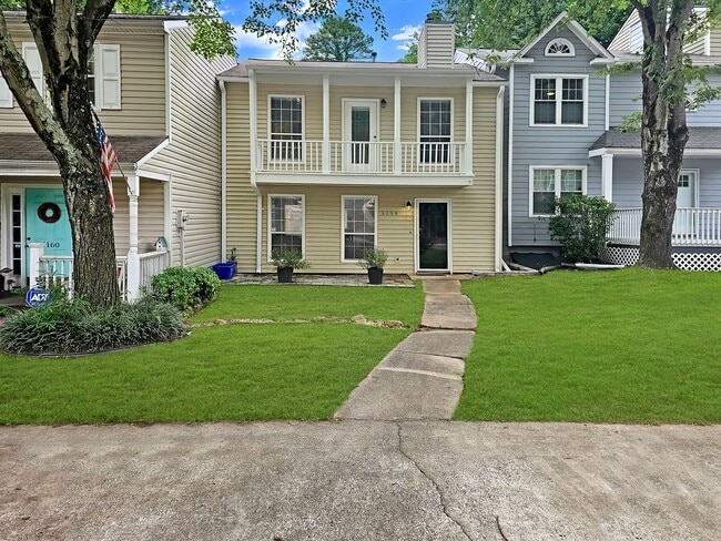 Building Photo - COMING SOON: Beautifully Updated 2/2.5 Townhome Near Truist Park