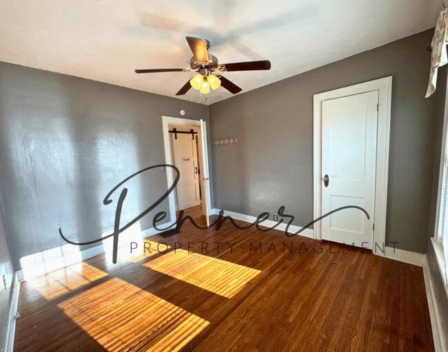 Building Photo - 615 SE Douglas St