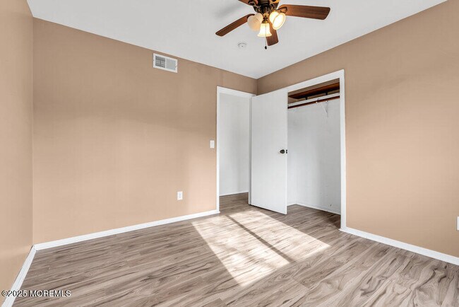 Building Photo - 1841 2nd Ave