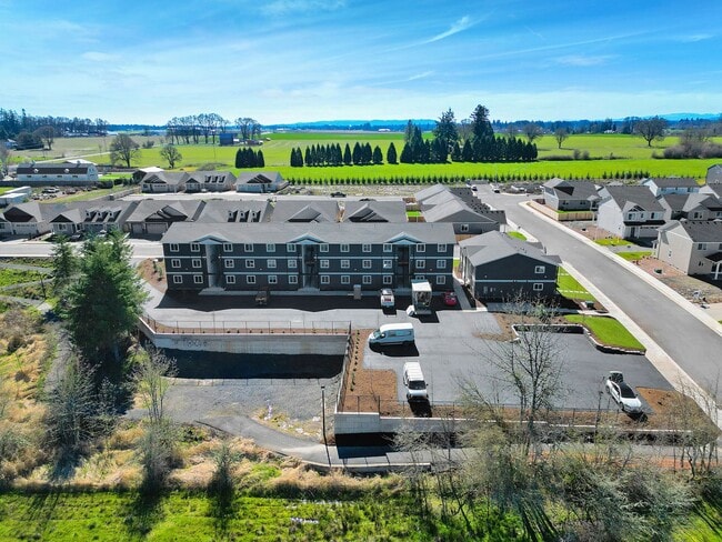 Building Photo - 2Bd/2Ba 2nd Story Apartment Unit - Available Now!