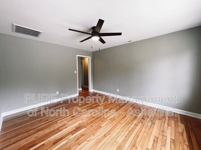 Building Photo - 268 Sand Hill Rd