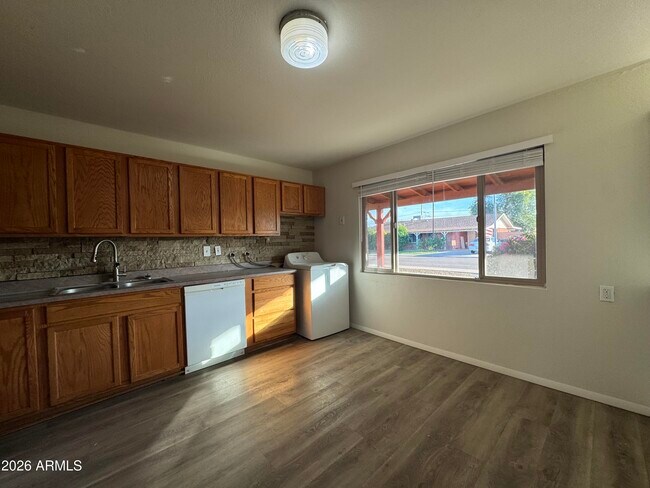 Building Photo - 7508 E Holly St