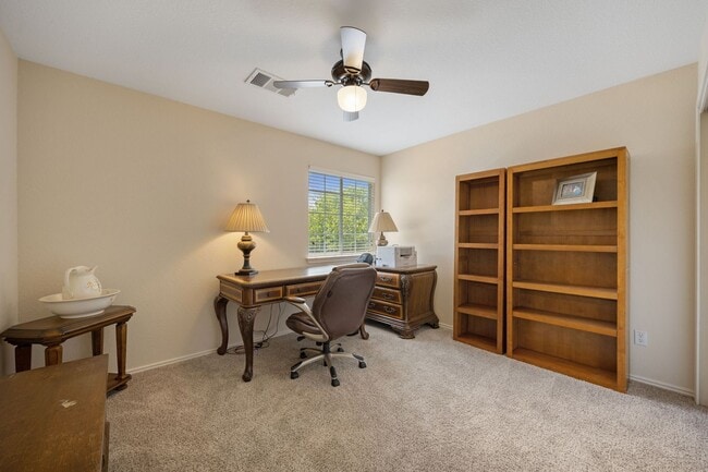 Building Photo - Charming 3-Bed in Avery Ranch | Park Views...