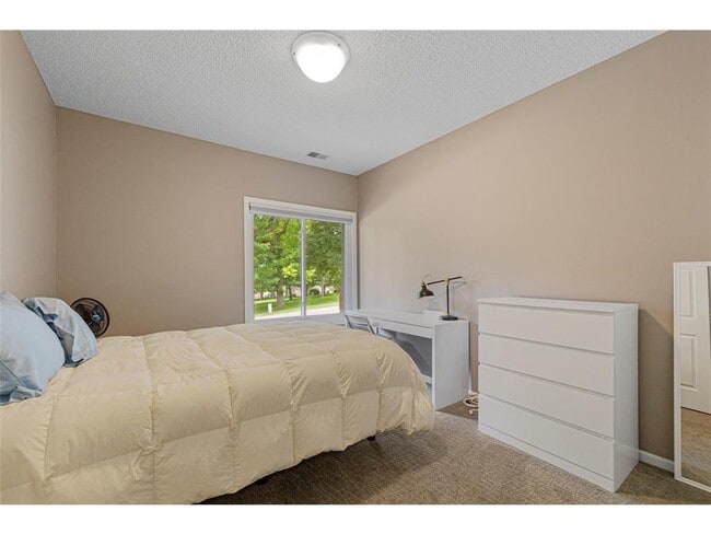 Building Photo - 1128 Shumway Ct