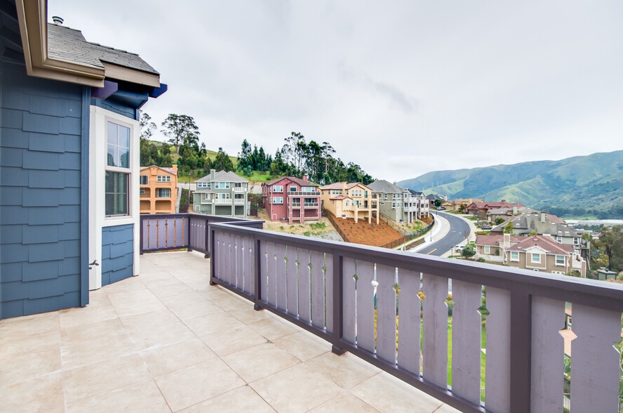 Building Photo - 55 Golden Aster Ct