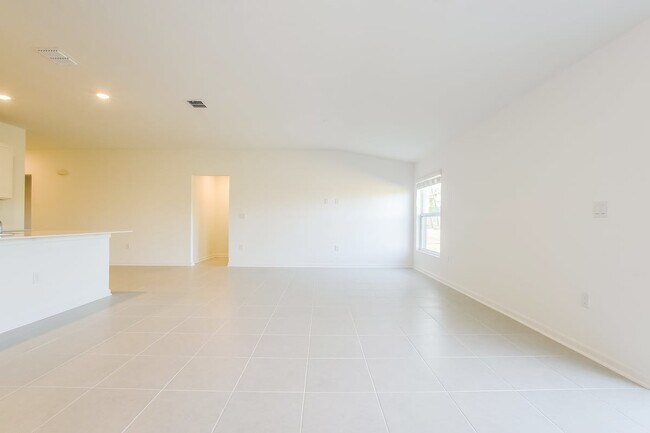 Building Photo - 1338 Inkberry Cir