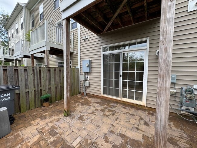 Building Photo - Stylish 3 Bed 3 Bath Townhome With Patio A...