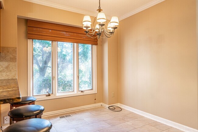 Building Photo - 285 Sugar Gum Ln