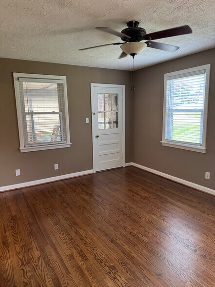 Building Photo - 1408 Fort Manor Dr