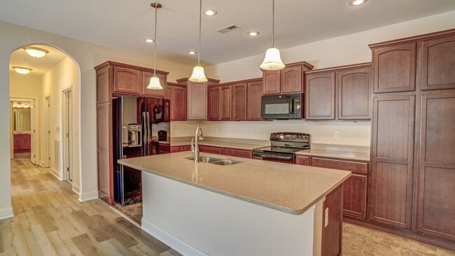 Building Photo - 1440 Hatterdale Farm Rd
