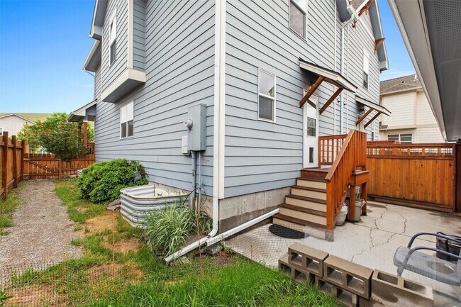 Building Photo - 4938 Potter Park Loop