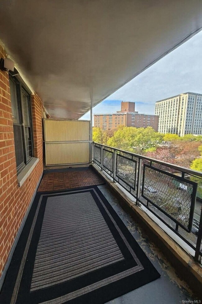 Building Photo - 108-50 62nd Dr