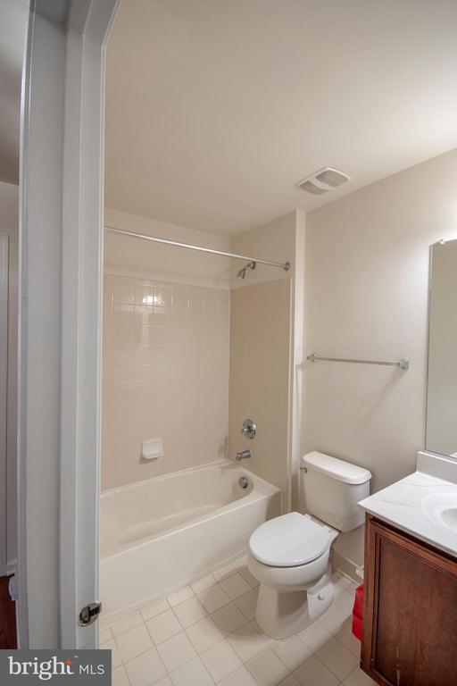 Building Photo - 23119 Sunbury St