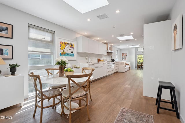 Building Photo - 329 Westbourne Dr